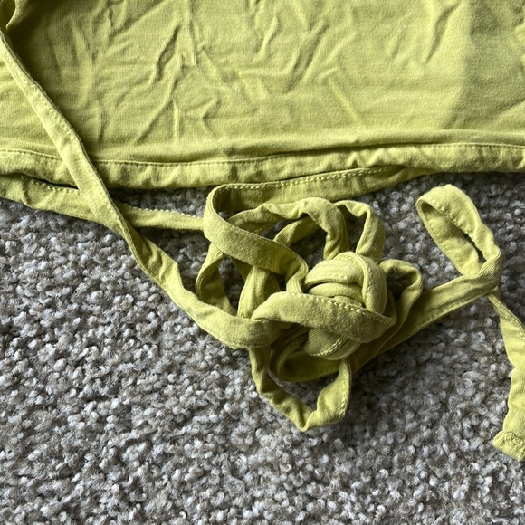 Basic Tee - Picture 3 of 4